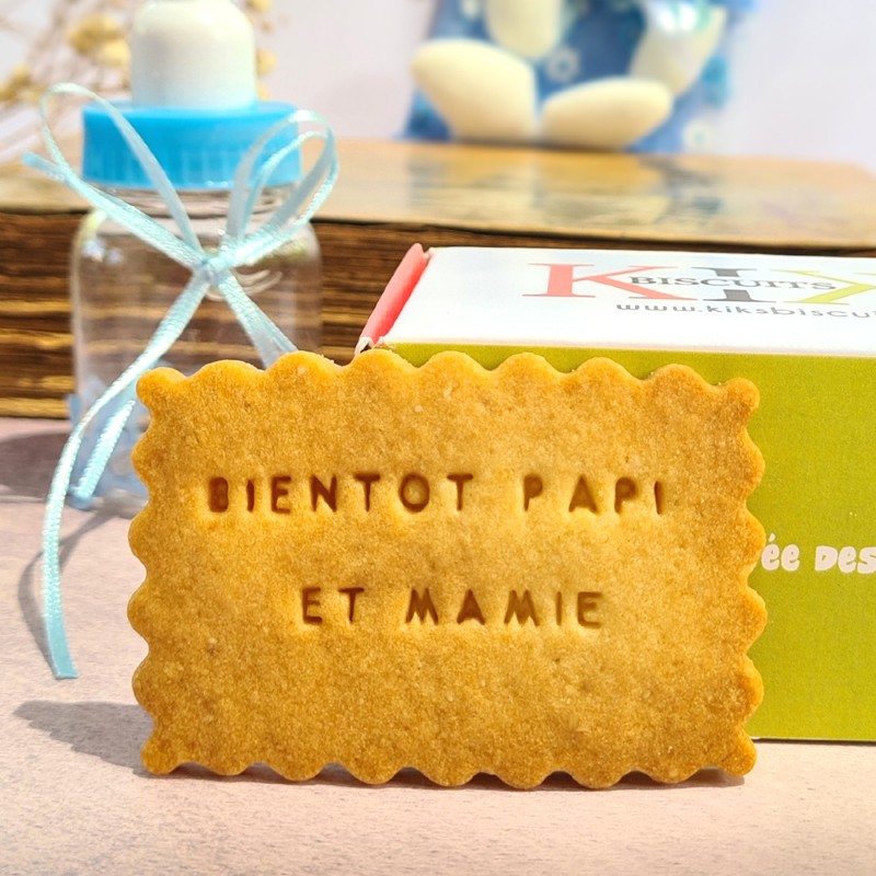 Boîte de 12 biscuits "Bientôt papi et mamie"